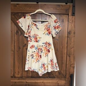 Miami Floral V-Neck Romper – Size S